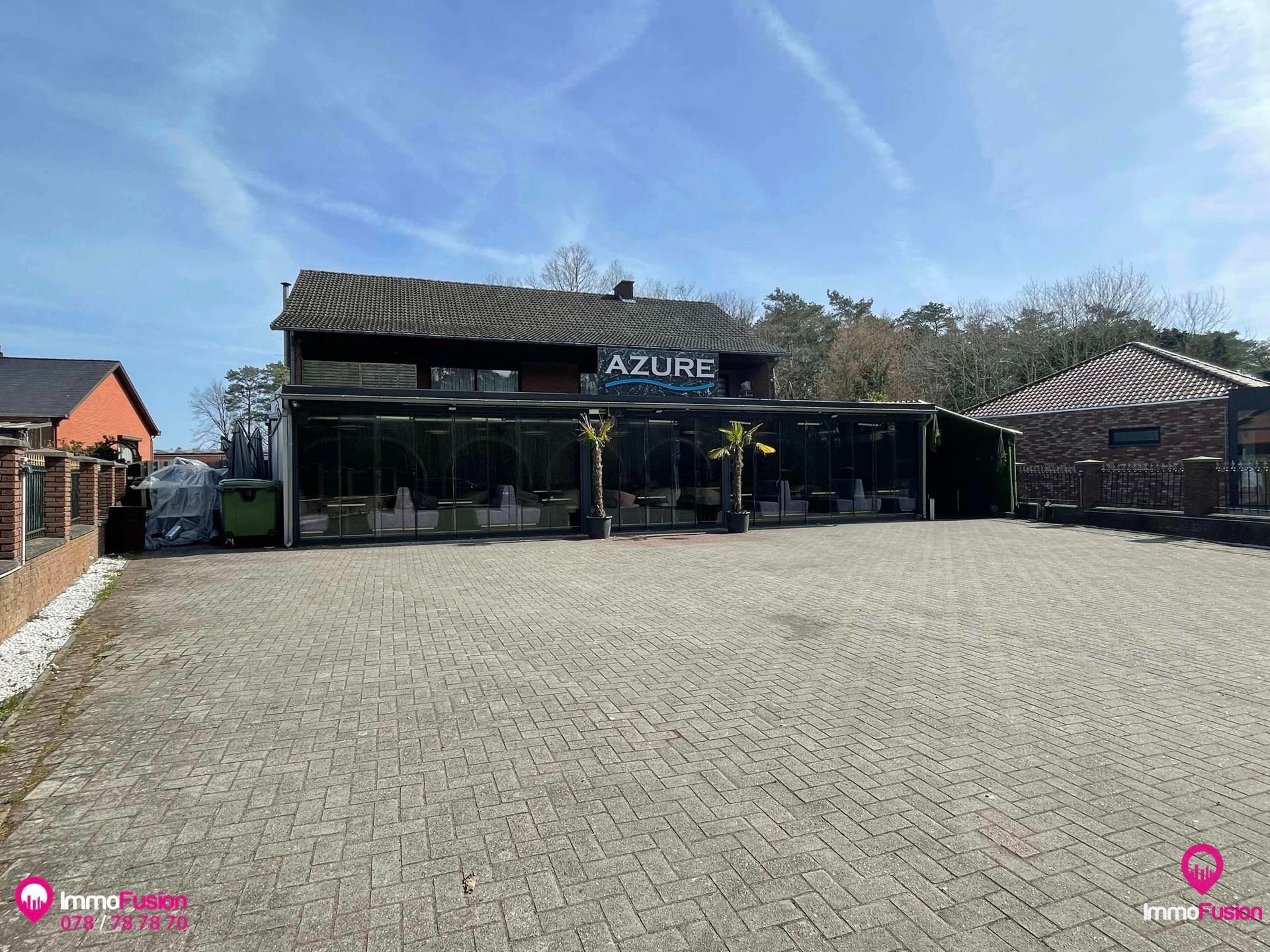Riant handelspand met apart appartement + parking op toplocatie! foto 3