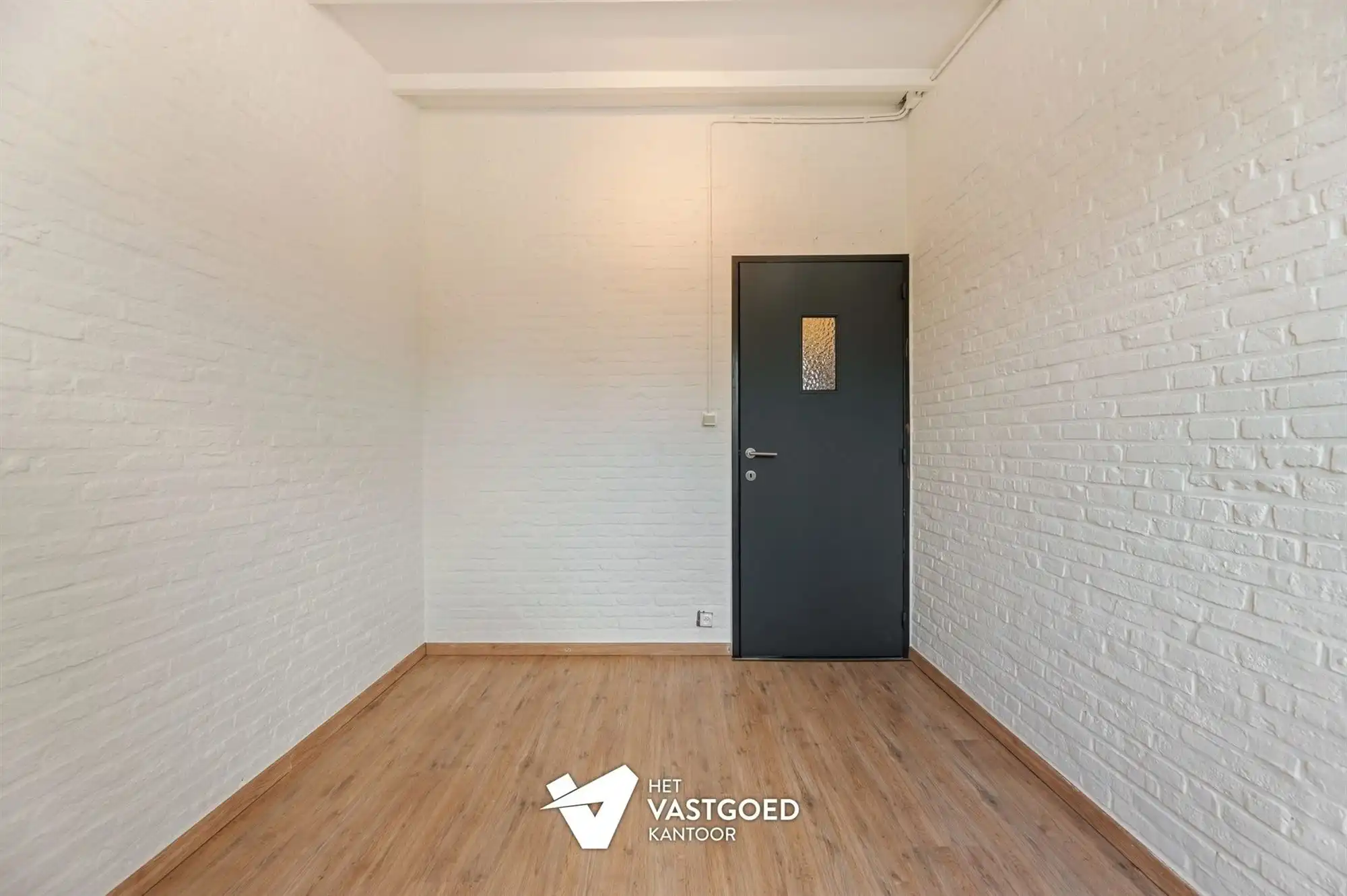 INSTAPKLAAR APPARTEMENT MET GARAGE (GEEN GEMEENSCHAPPELIJKE KOSTEN!) foto 10