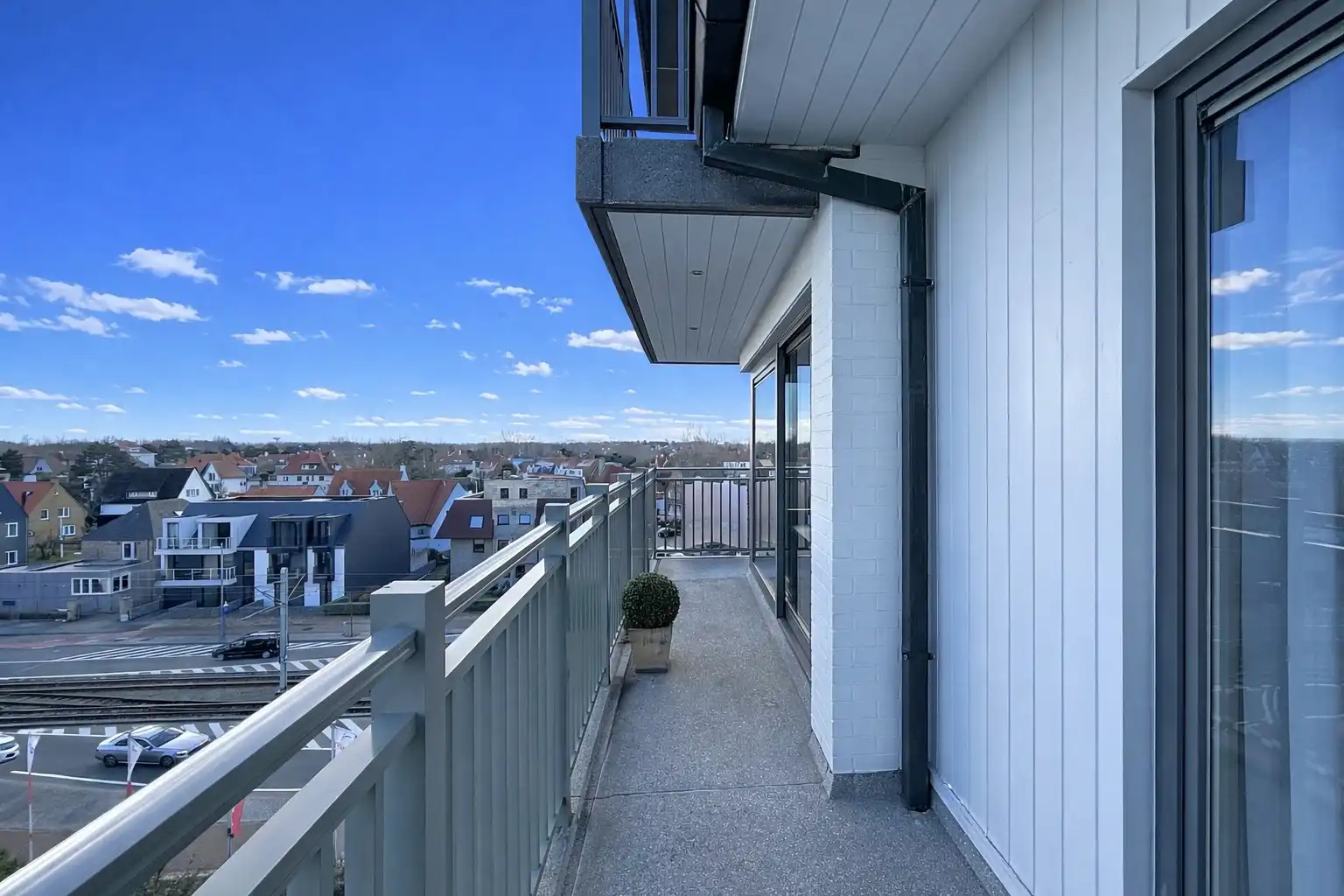 Hoekappartement nabij de zee te Nieuwpoort-Bad. foto 5