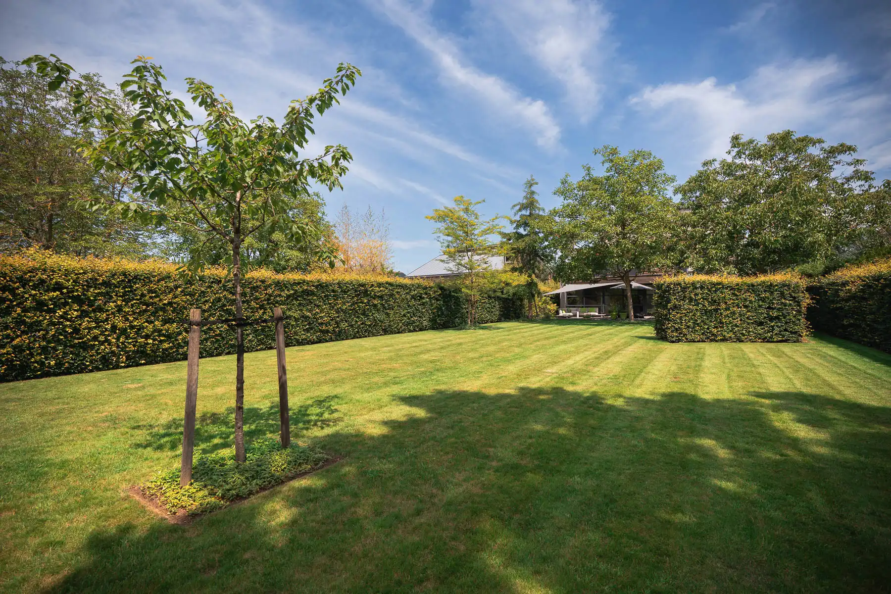 Stijlvolle, eigentijdse woning op een ruim perceel foto 53