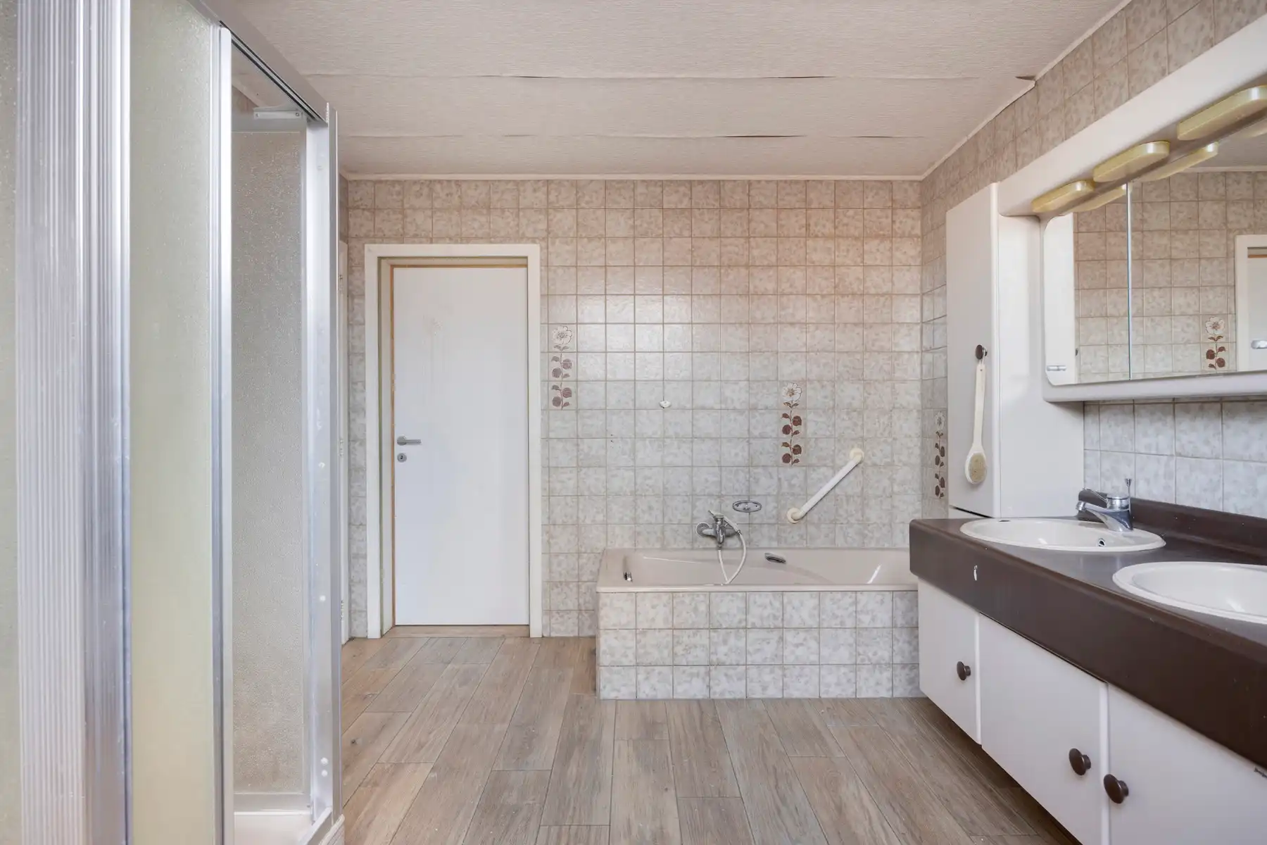 Zeer ruime villa met 3 ruime slaapkamers foto 19