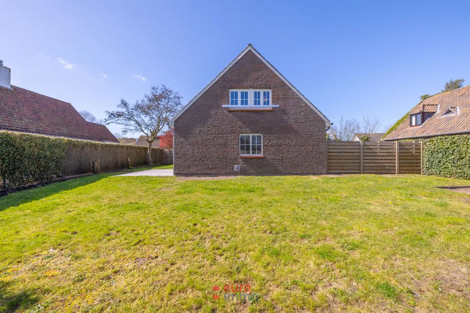 Alleenstaande villa op unieke ligging aan de duinen van Oostduinkerke foto 18