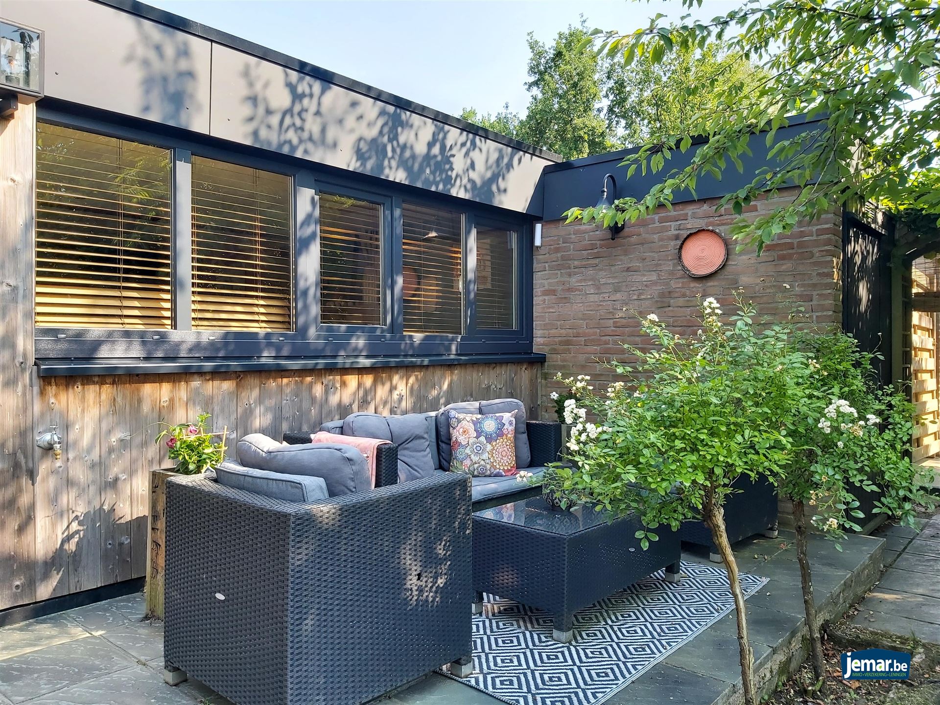 Stijlvol gerenoveerde vakantiewoning op vakantiedomein Sonnevijver met 2 slaapkamers, gelegen aan de Maanvijver, instapklaar en inclusief inboedel – ideaal voor eigen gebruik of verhuur! foto 9