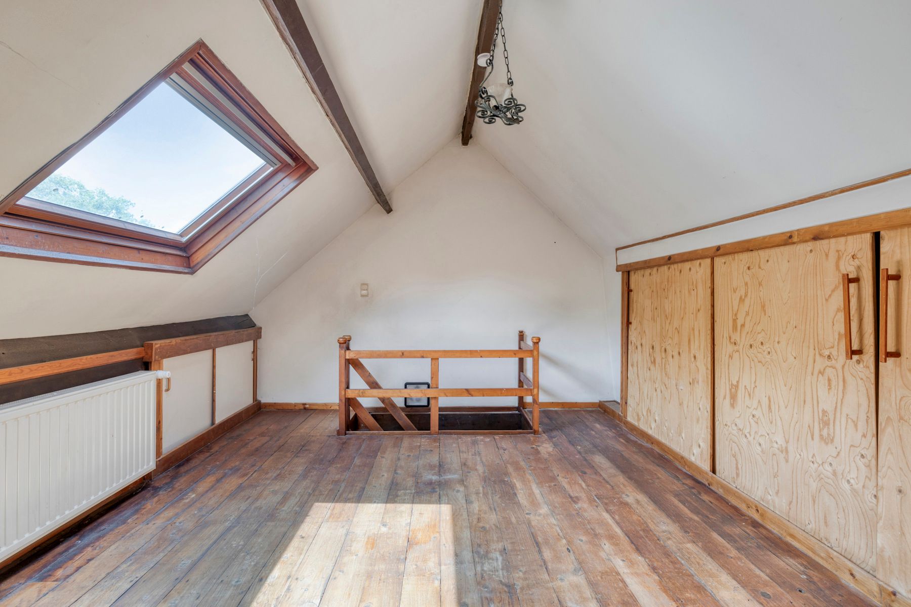 Schitterend gelegen herenwoning met veel karakter foto 8