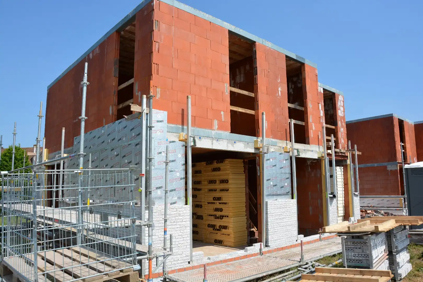Nieuwbouwwoning op 416 m² – volledig naar eigen smaak af te werken foto 3