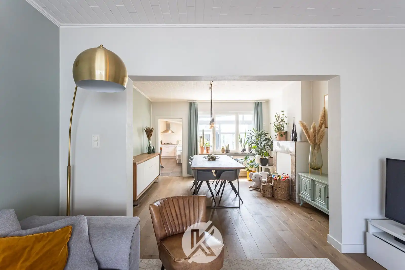 Smaakvol gerenoveerde woning nabij het centrum foto 5
