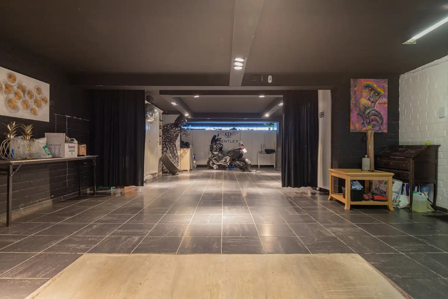 Grote villa op 22a met tuin, garage én bijgebouw foto 17