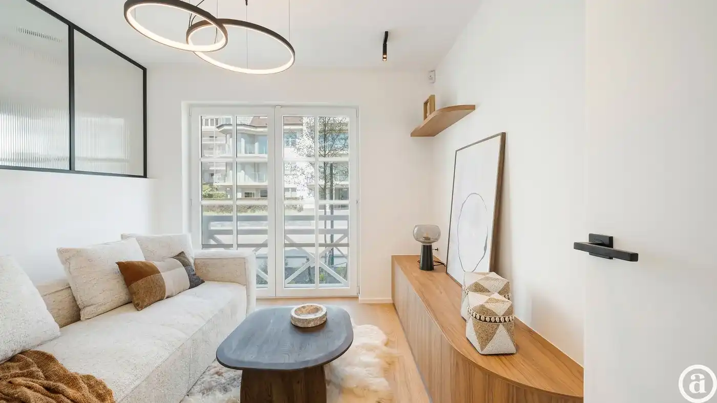 Exclusief gerenoveerde villa op een absolute toplocatie foto 15