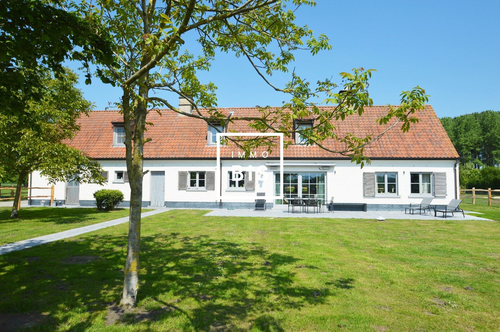 Karaktervolle hoeve met panoramisch uitzicht en paardenstallen, vlakbij Knokke foto 3