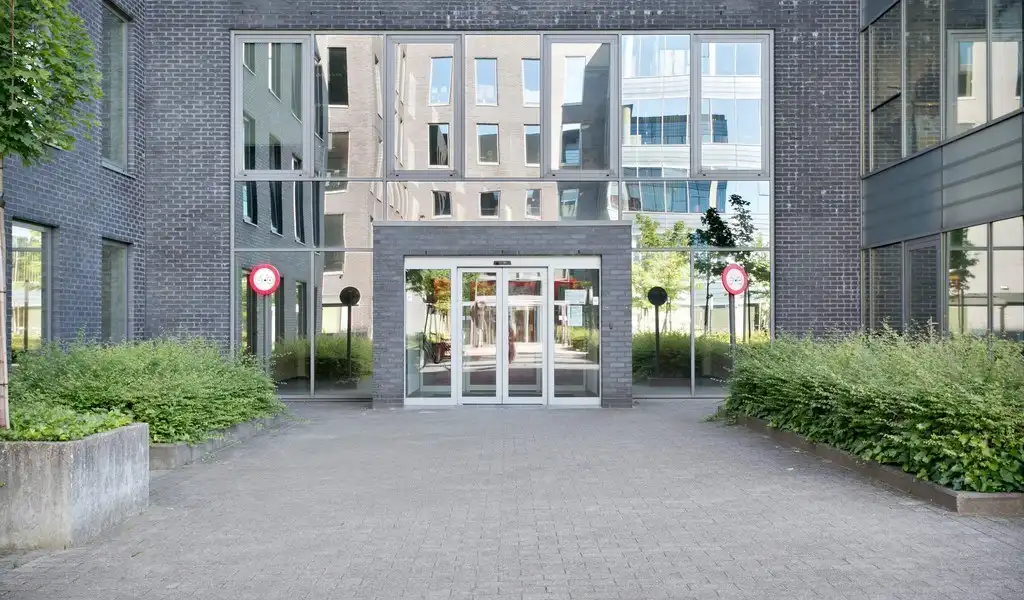 Kantoorruimte te huur in The Ultimate te Berchem foto 2
