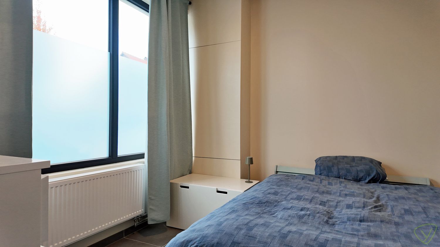 Gerenoveerde woning met zonnige tuin en  zonnepanelen in Eeklo! foto 2