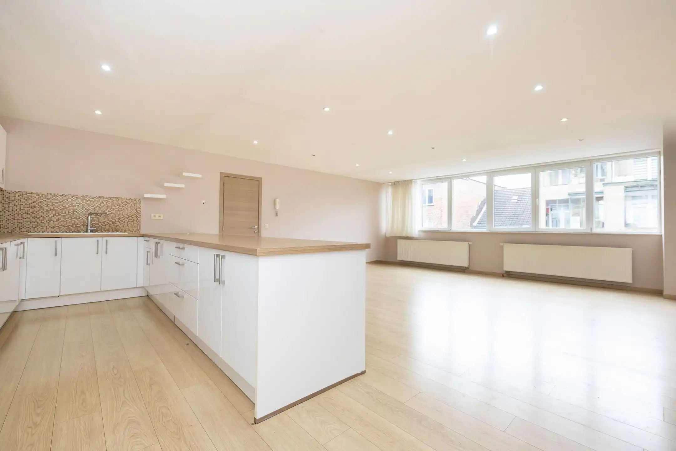 Gebouw te koop foto 22