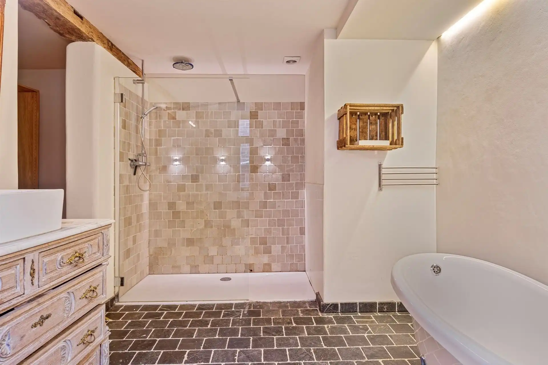 CENTRUM DWORP : karaktervol handelspand met woonst  foto 15