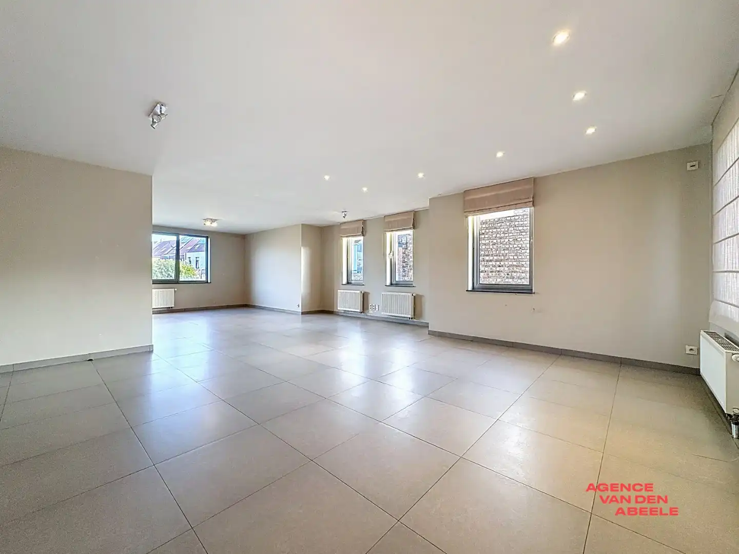 Duplexappartement met tuin en ruime garage foto 4