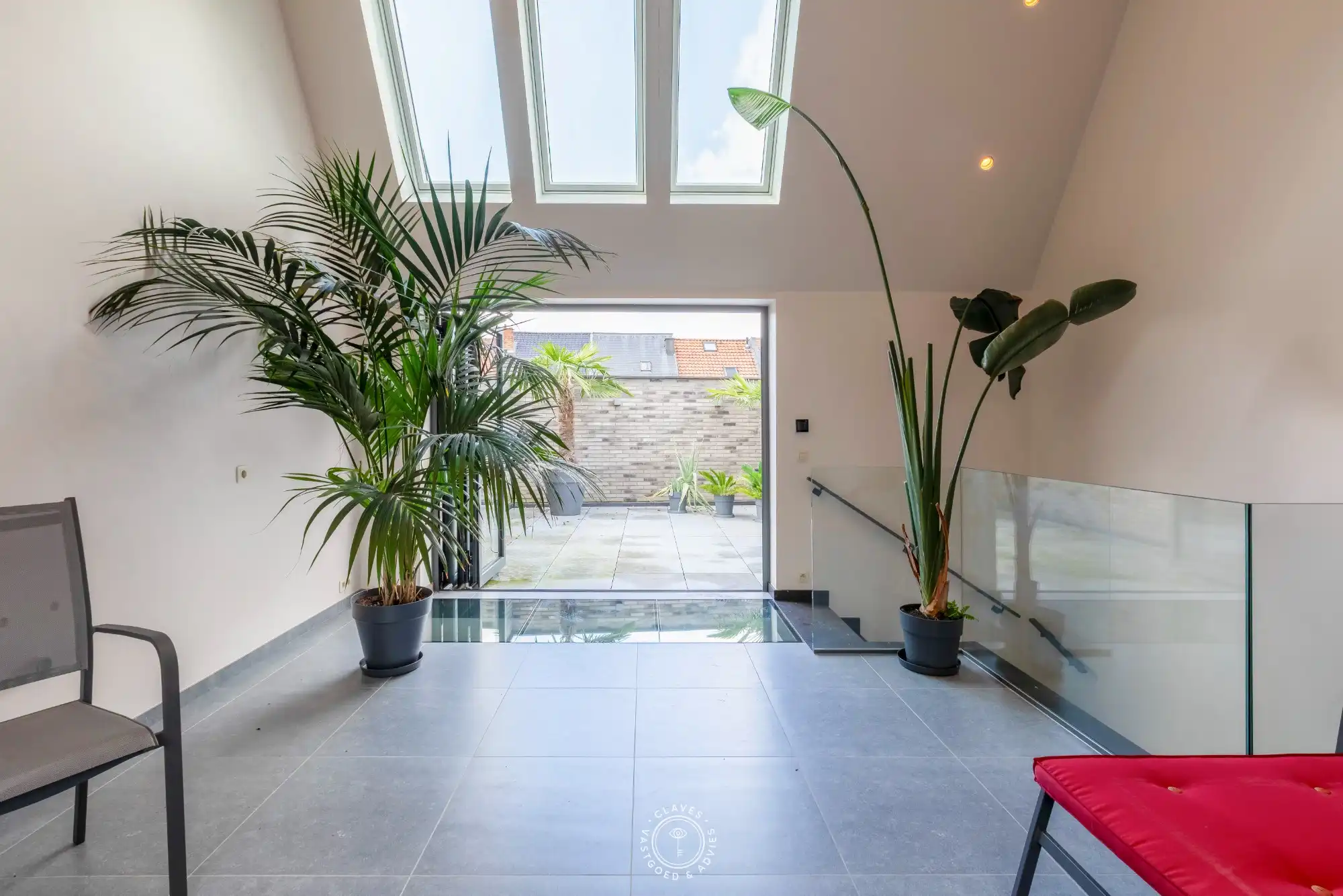 Prachtig gerenoveerd herenhuis met authentieke charme en apart bijgebouw foto 26