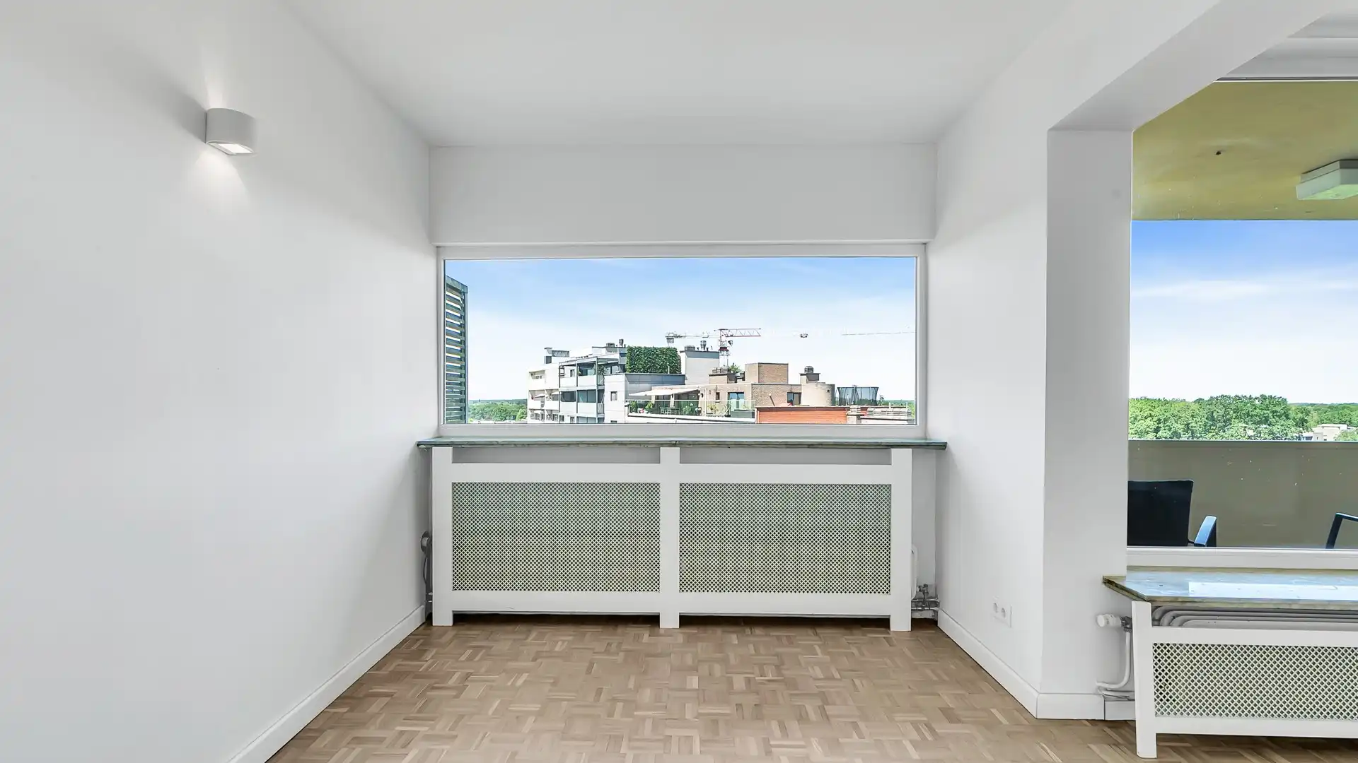 Instapklaar appartement met 2 slaapkamers in het centrum van Genk foto 10