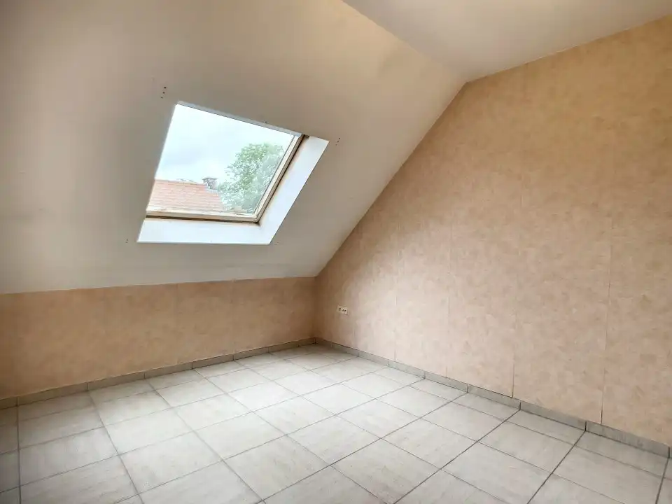 Centraal gelegen appartement met 2 slaapkamers en garage foto 3