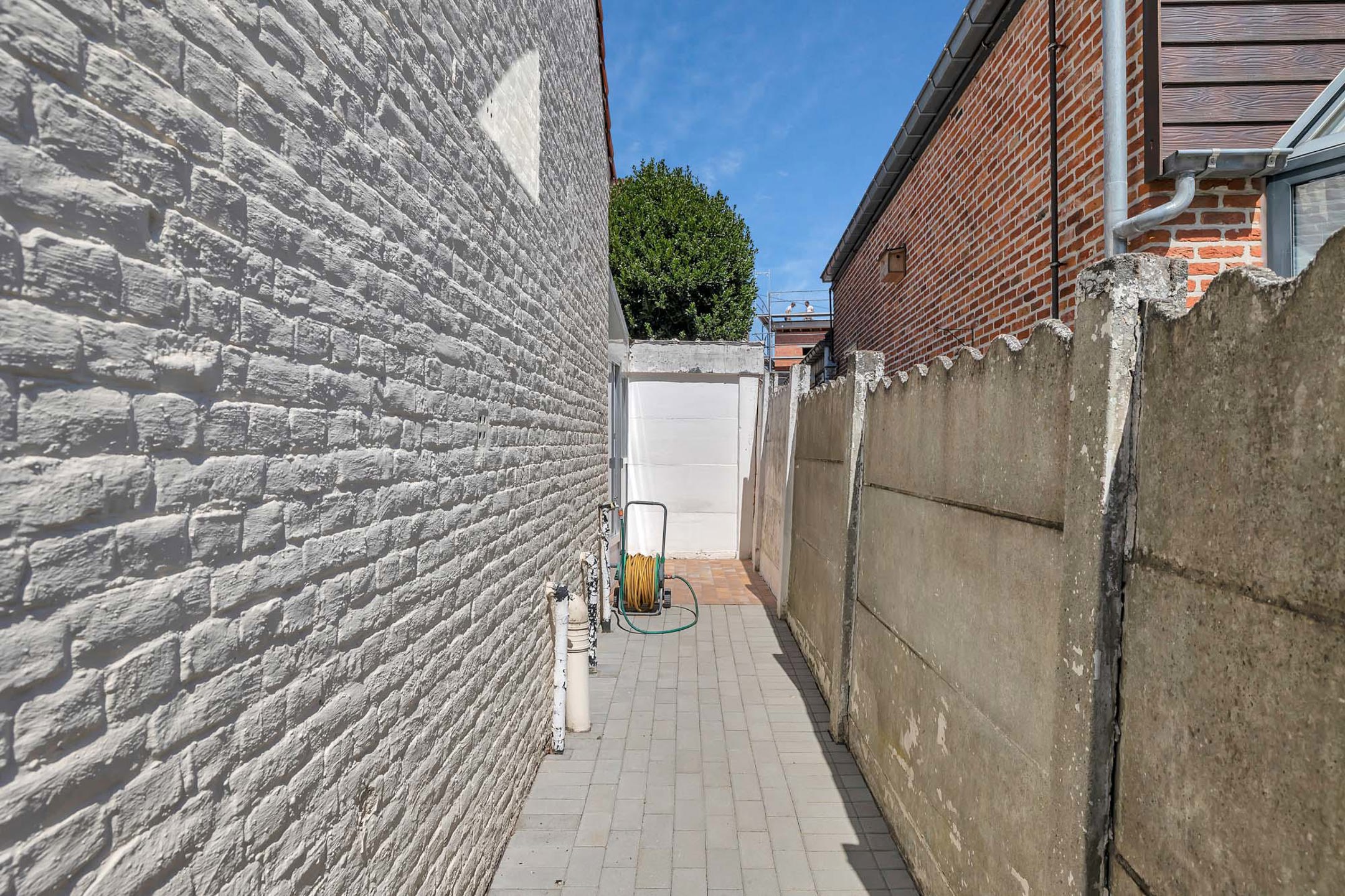 Te renoveren woning met 4 slaapkamers op 428m² te Meldert foto 35