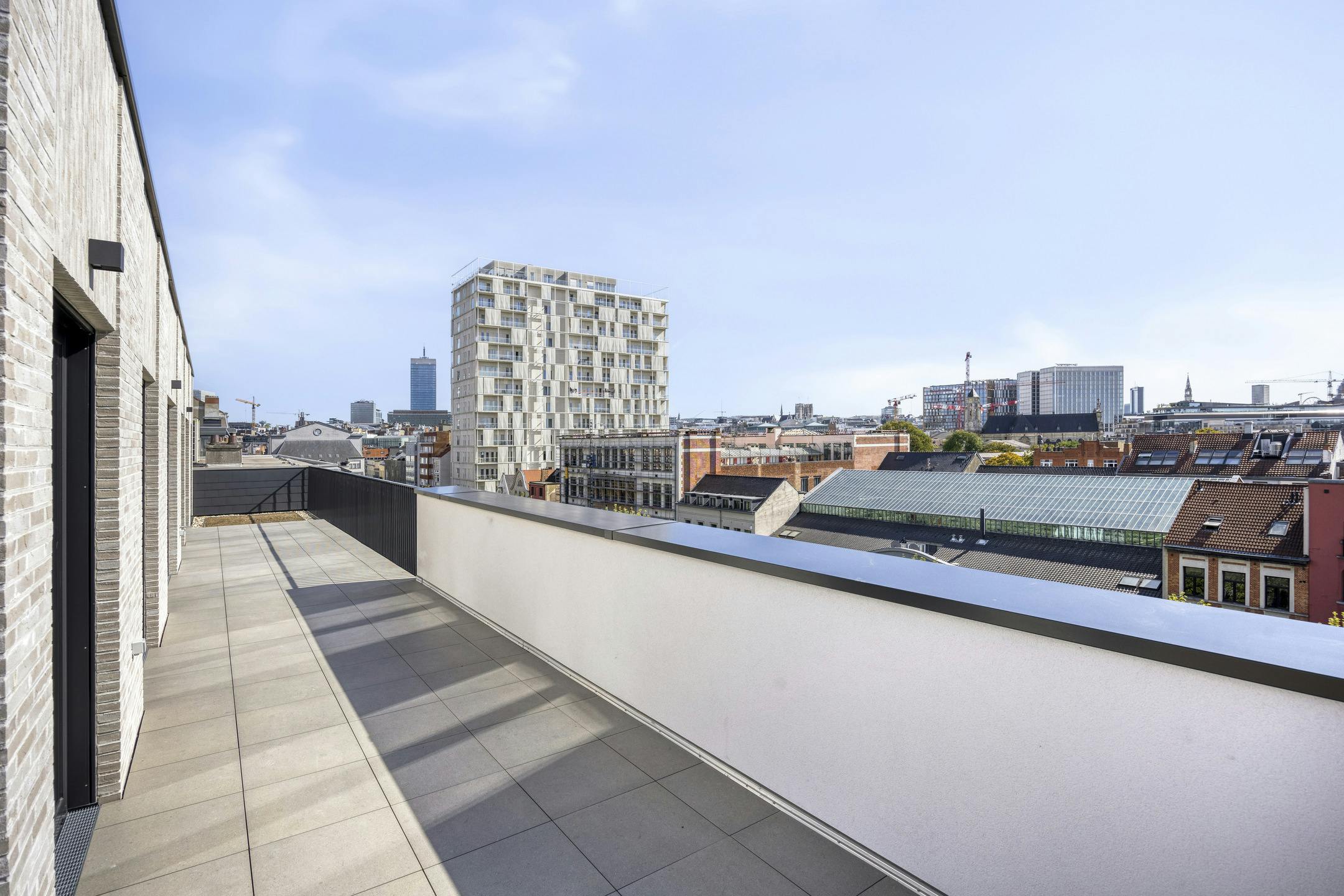 UniQ - 6% BTW - Opendeur 18/10! foto {{pictureIndex}}