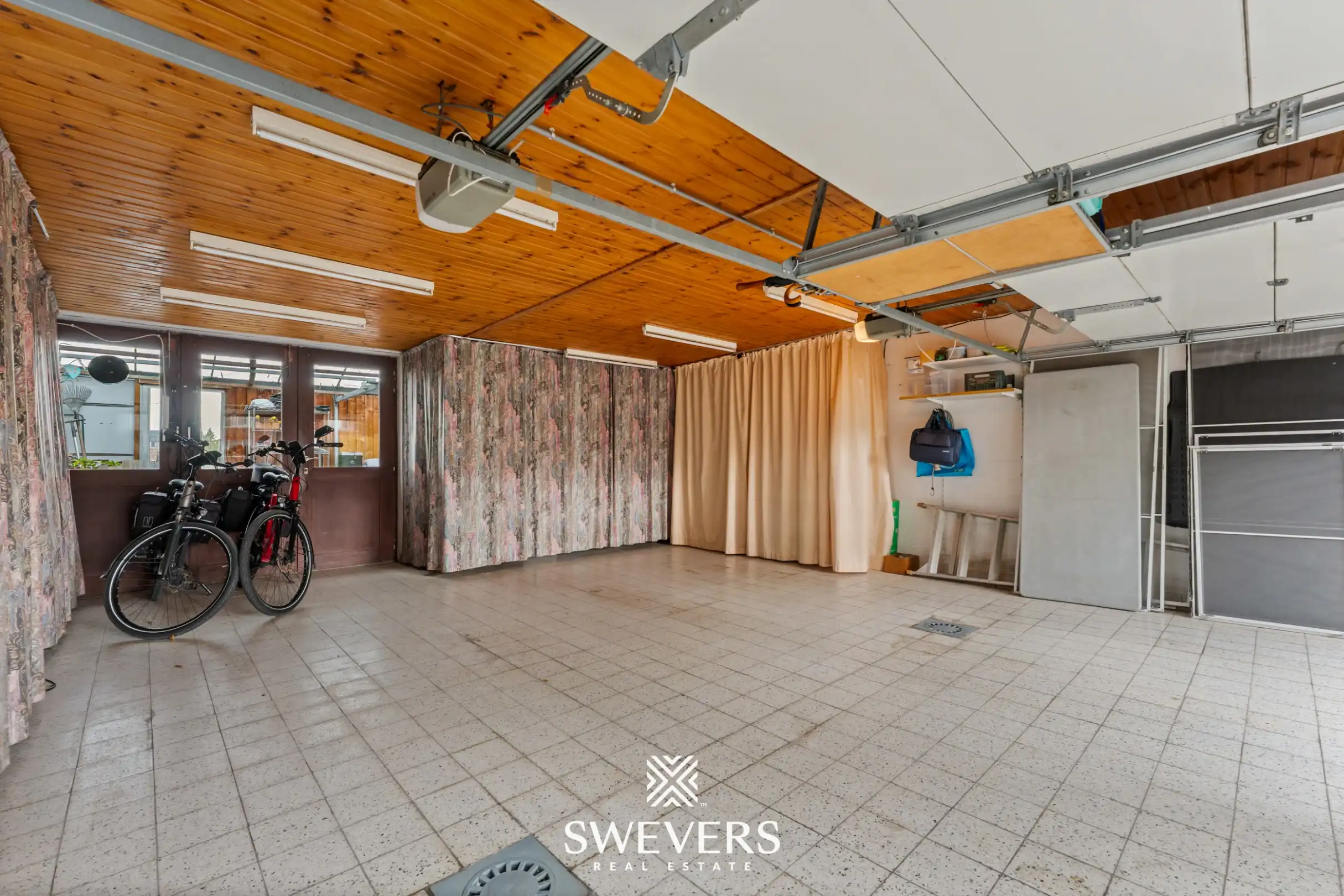 Royale kangoeroewoning met zwembad en dubbele garage foto 38