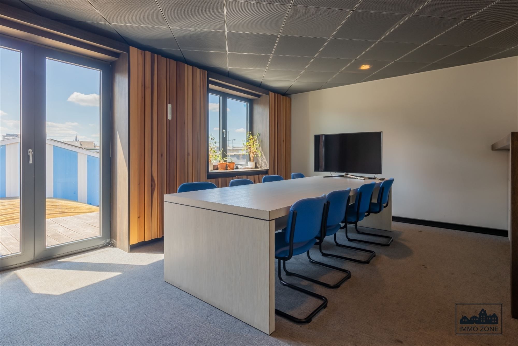 Meerdere kanttoorruimtes te regio Gent-Dampoort foto {{pictureIndex}}