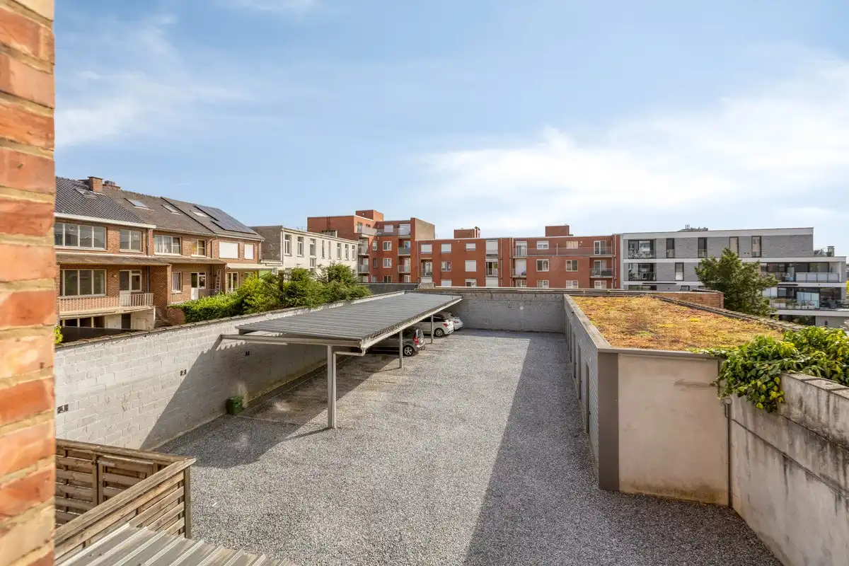 Stijlvol appartement met twee slaapkamers aan de stadsrand foto 13