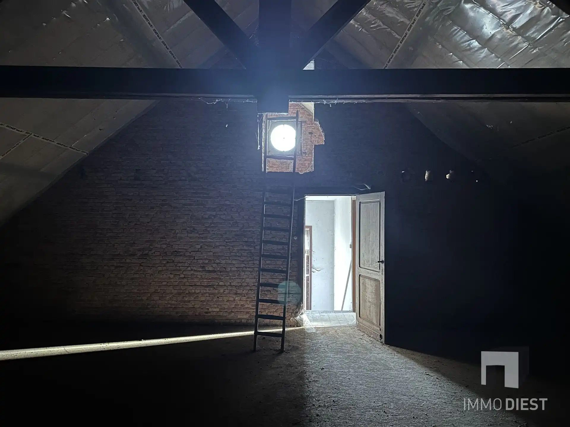 Voormalige pastorie woning in Kaggevinne (Diest) foto 40