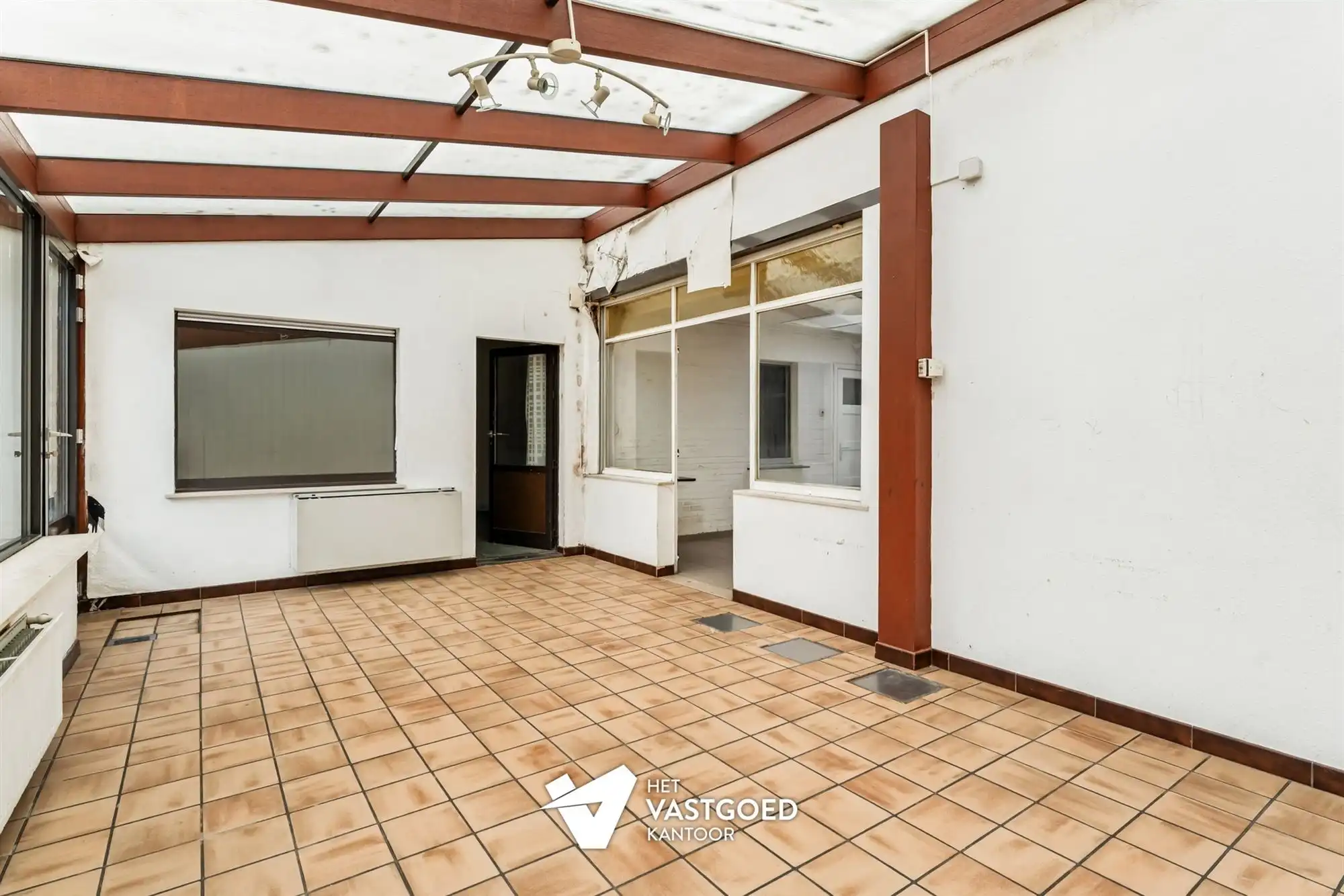 RUIME WONING MET 4 SLAAPKAMERS VLAK BIJ BERINGEN CENTRUM foto 9
