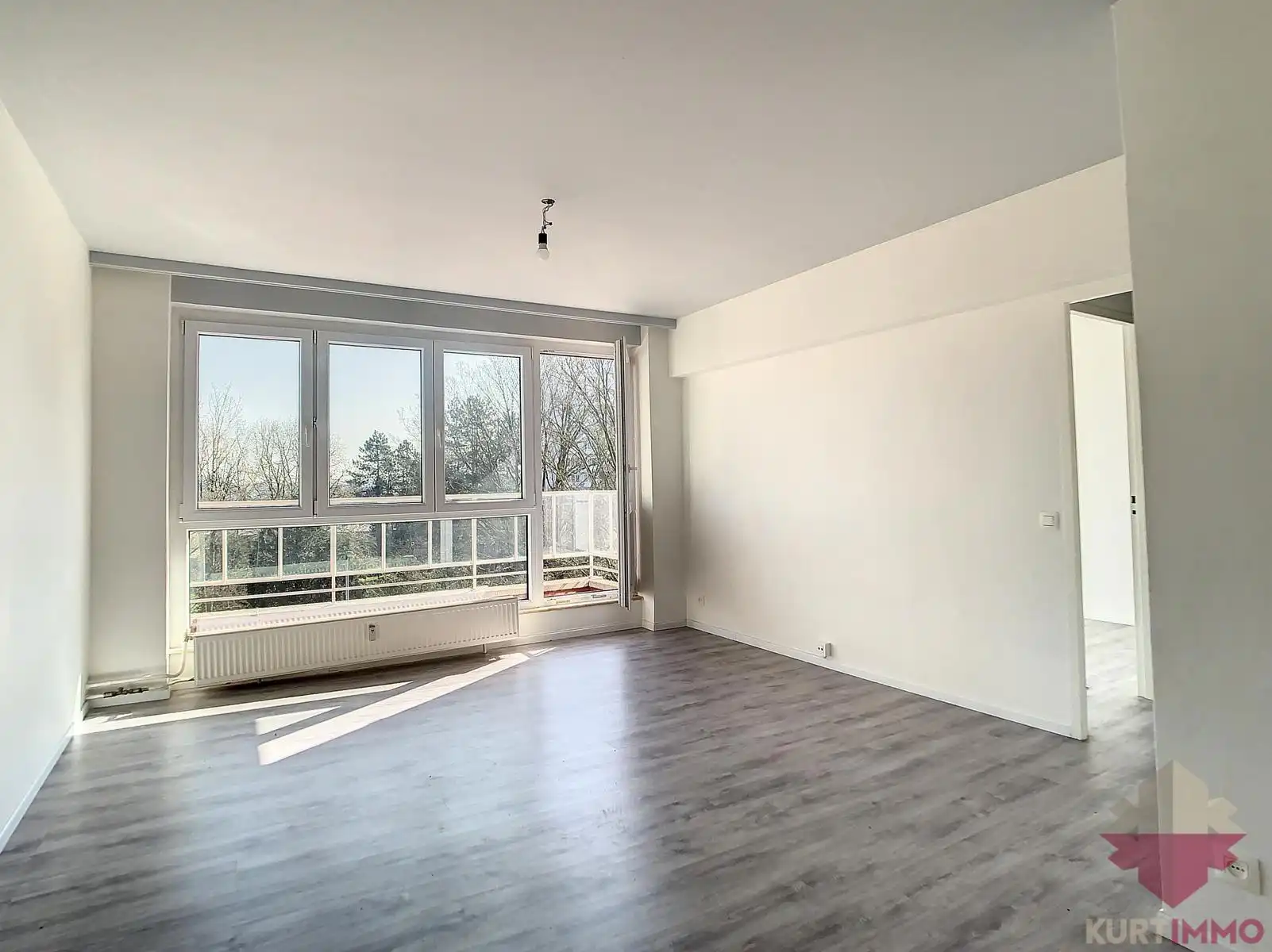 Instapklaar appartement met 1 SLPK! foto 3