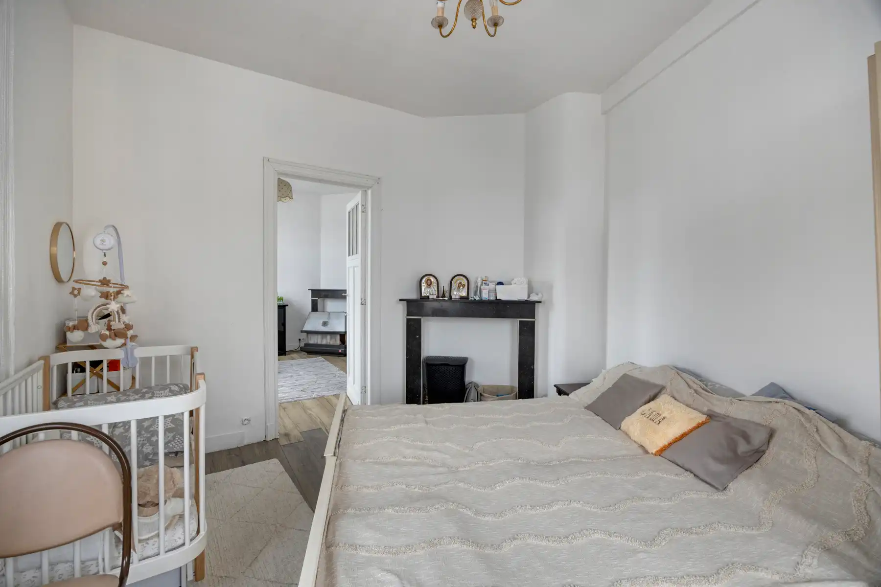 Handelspand met 2 vergunde appartementen  foto 17