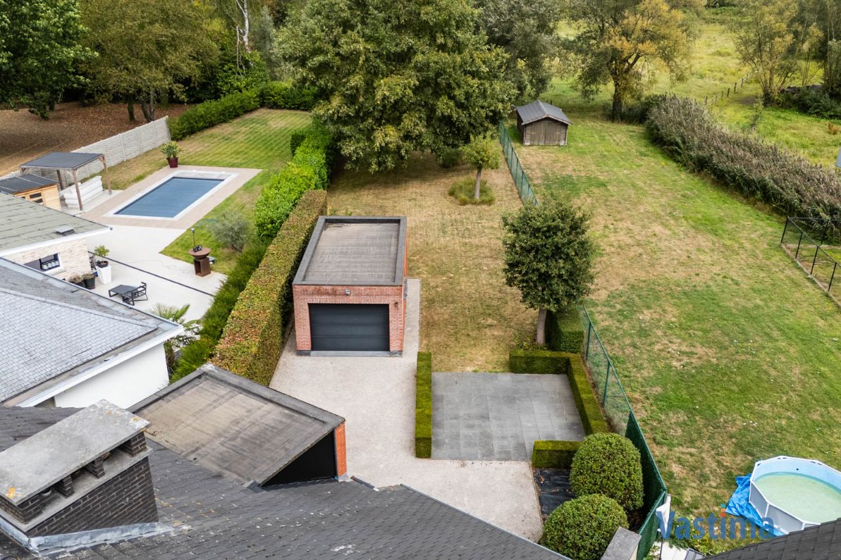 Ruime instapklare gezinswoning met zonnige tuin en garage foto 31