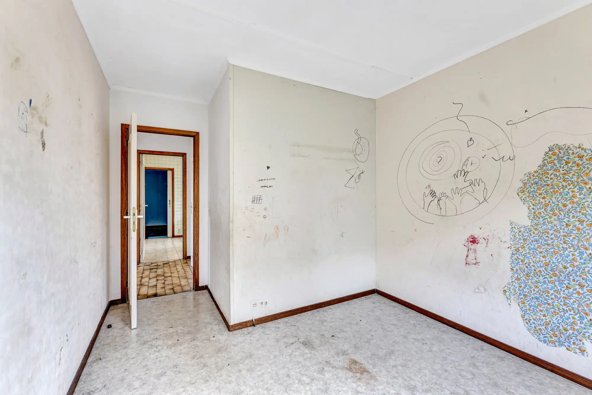 Te renoveren bungalow op een rustige locatie foto 15