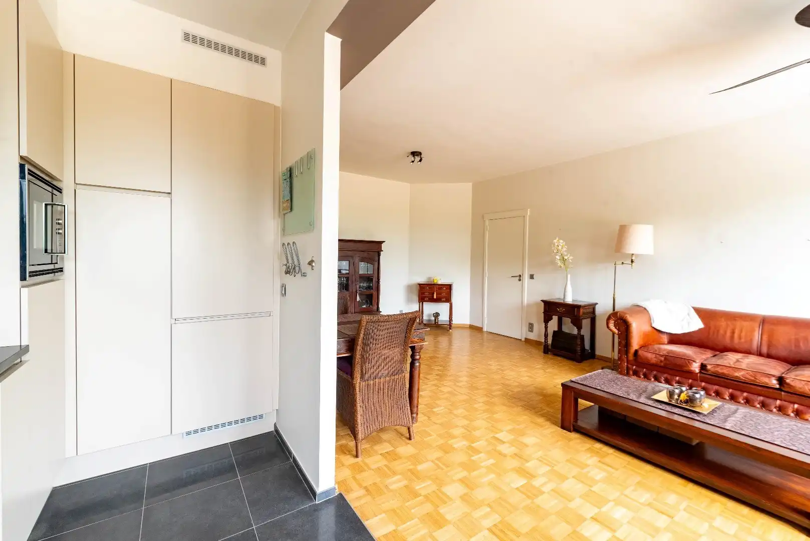 Gemeubeld 1-slaapkamer appartement foto 6