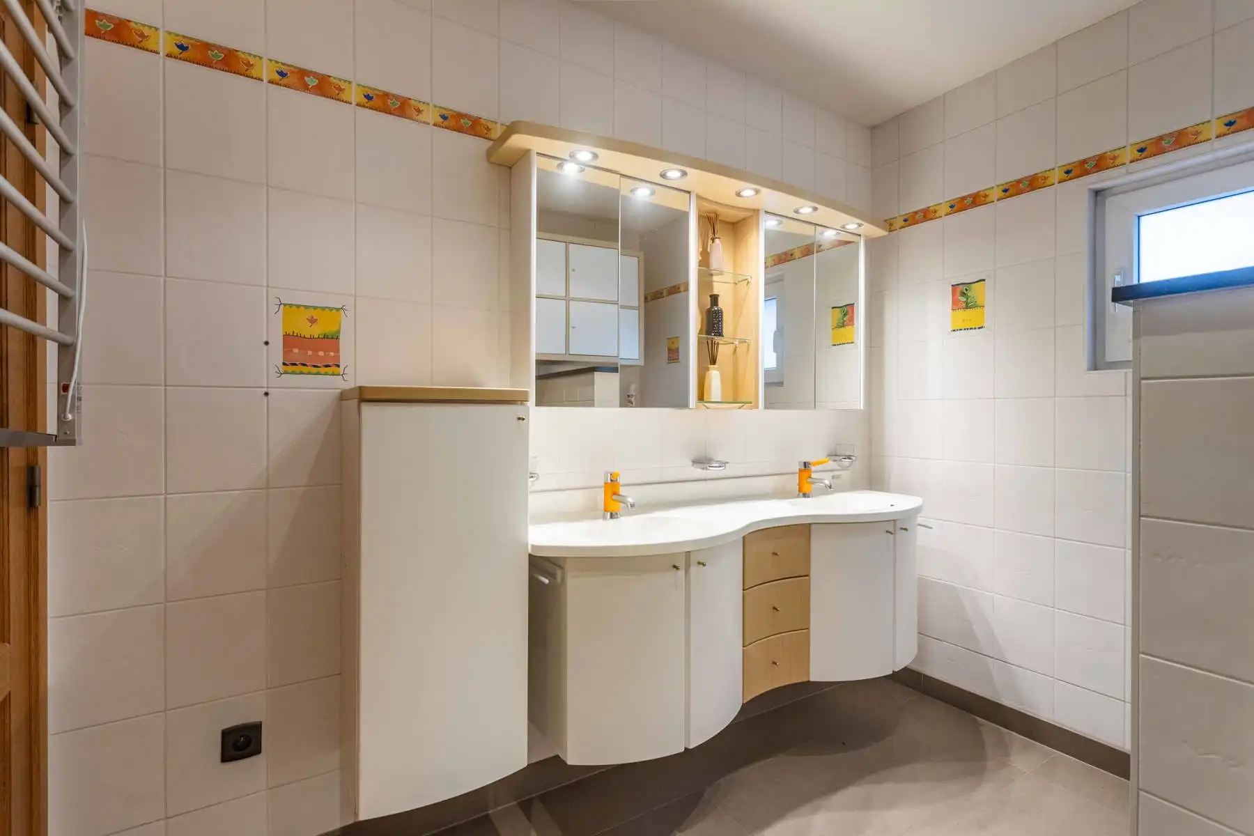 Polyvalente woning met tuin:  momenteel 2 appartementen garage en groot magazijn! foto 22