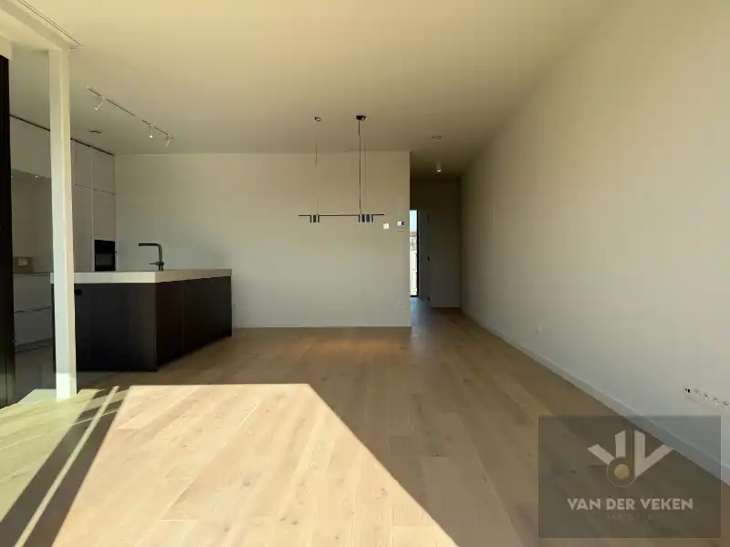 LICHTRIJK NIEUWBOUWAPP MET 2 SLPK NABIJ QUARTIER BLEU EN STADSCENTRUM foto 7