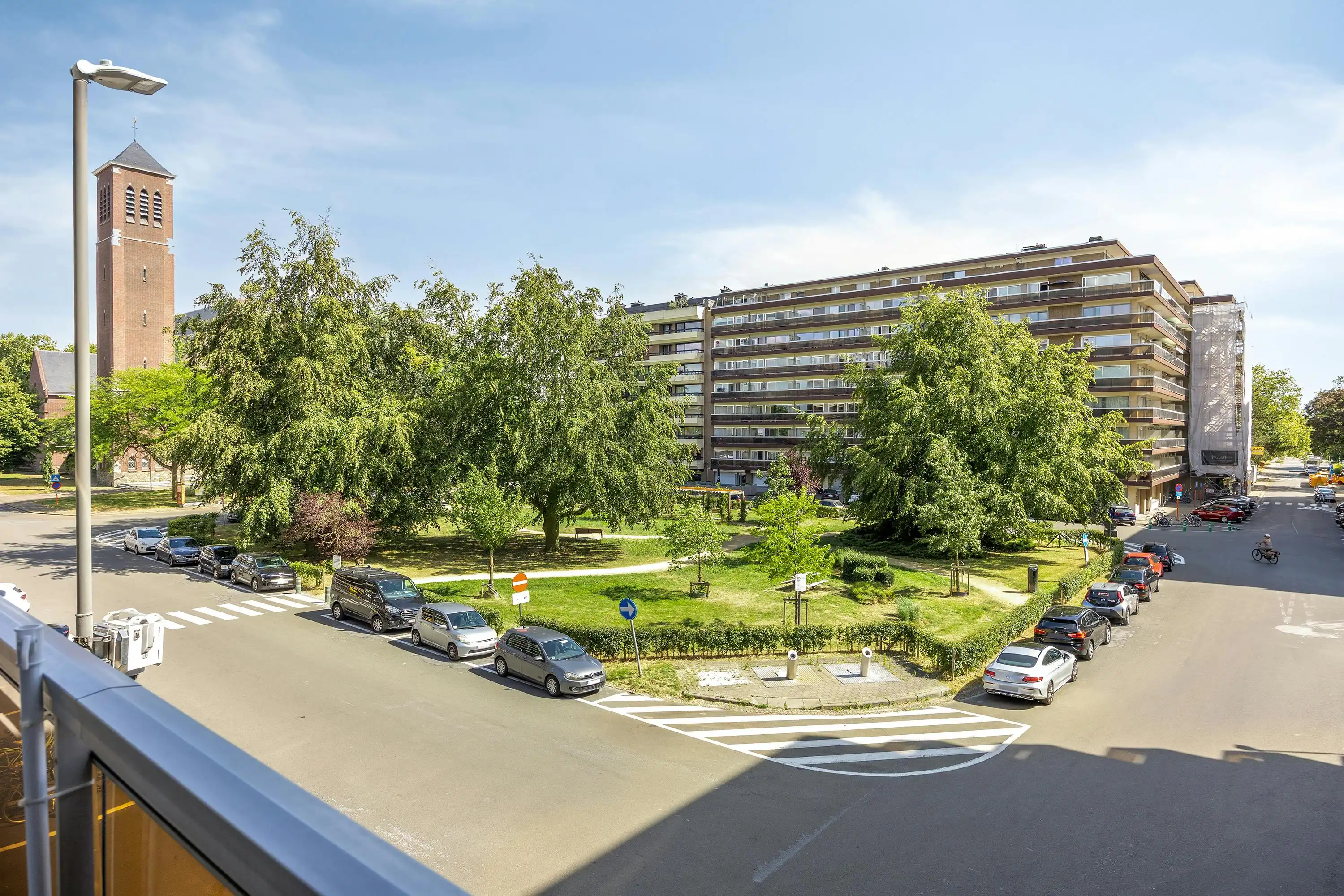 Appartement (86m²) met terras en garage, centrum Hasselt foto 11