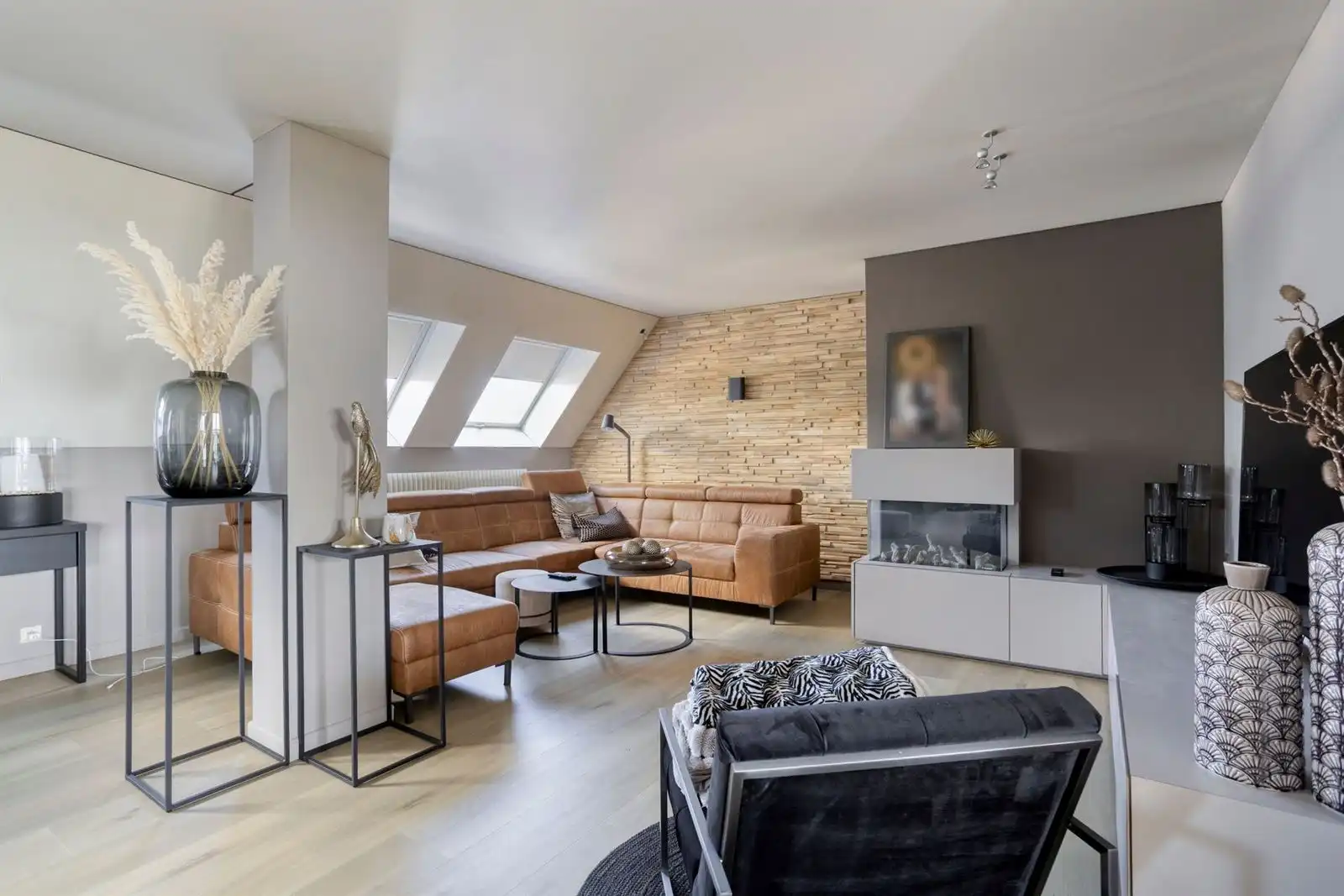 Lichtrijke duplex appartement met 3 slaapkamers foto 4