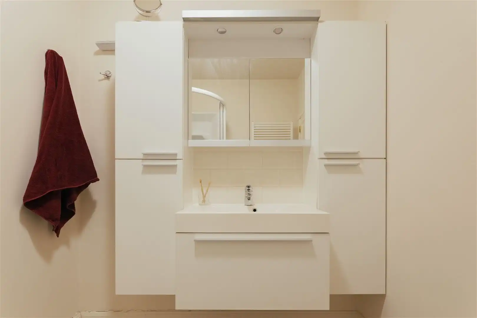 Kiftgate residence met zicht over het mooie dokter Roosensplein foto 16