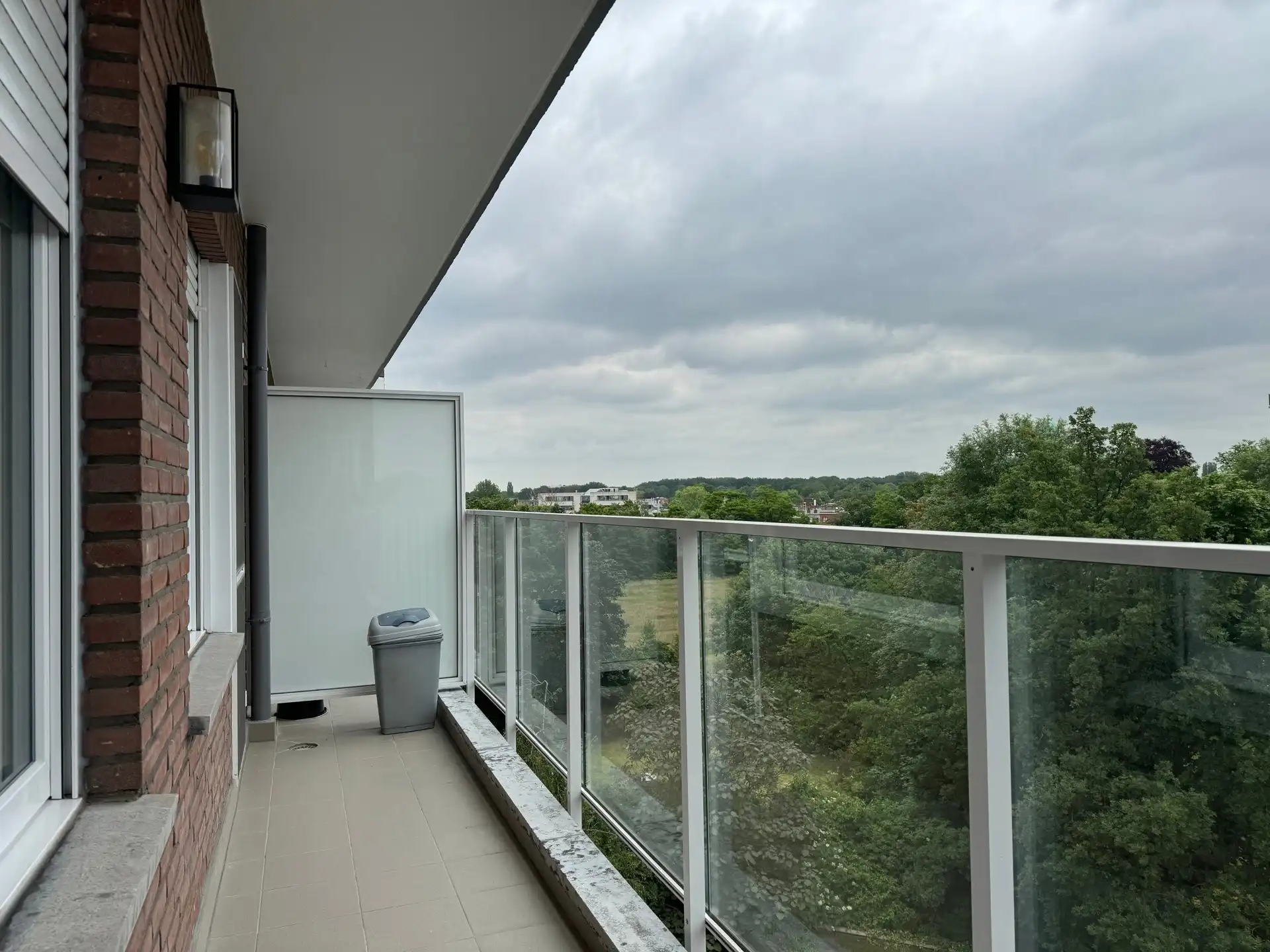 Zéér ruim appartement op een steenworp van het Valaarpark foto 9