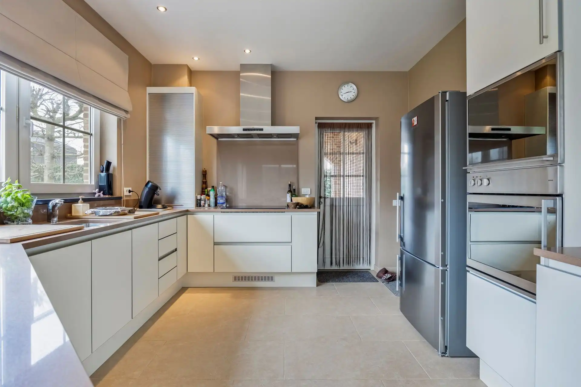 Prachige villa in doodlopende wijk foto 13