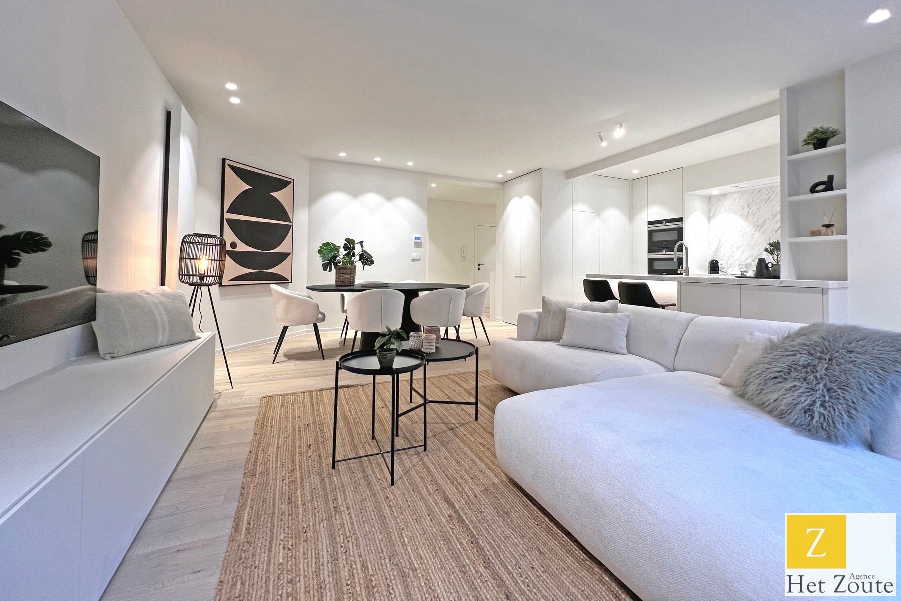 Luxueus gerenoveerd appartement nabij de zeedijk te Knokke foto 4