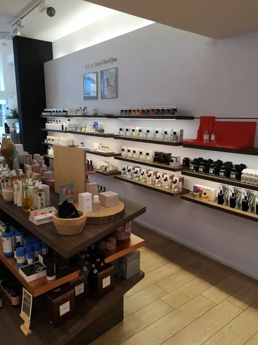 TOP gelegen handelspand foto 5