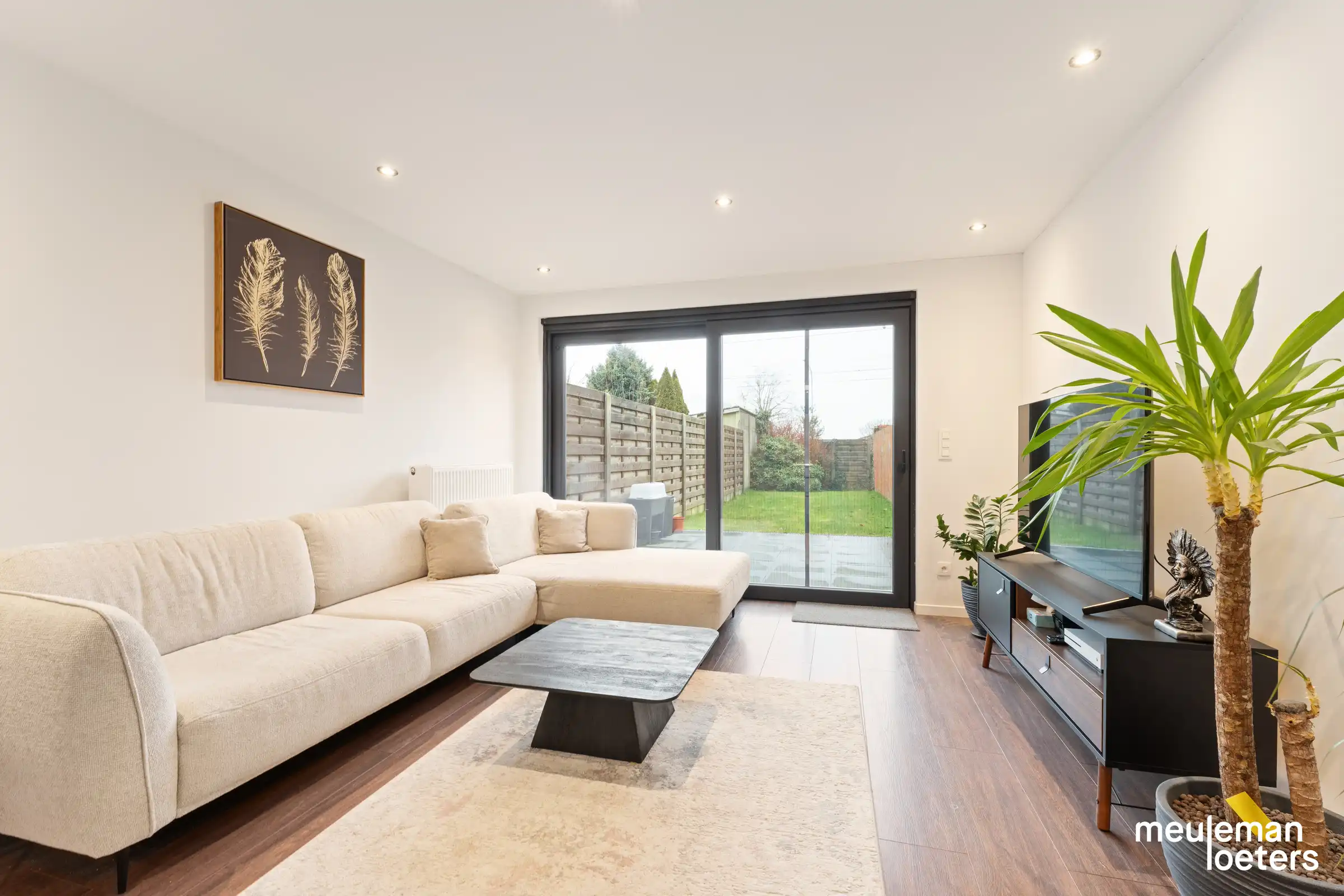 Volledig gerenoveerde woning met hedendaags comfort foto 16