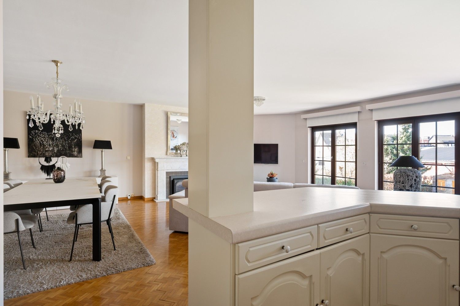 Ruime woning met polyvalente (kantoor)ruimte & tuin te Lier! foto 10