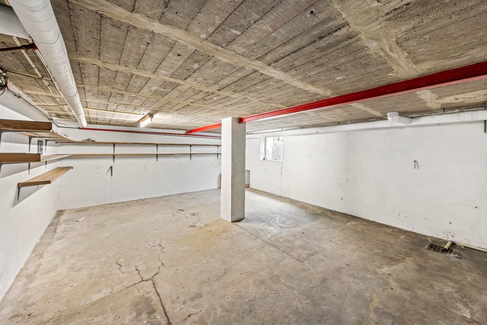 Gezellige stadswoning met 4 slaapkamers, ruime garage en koertje. foto 22