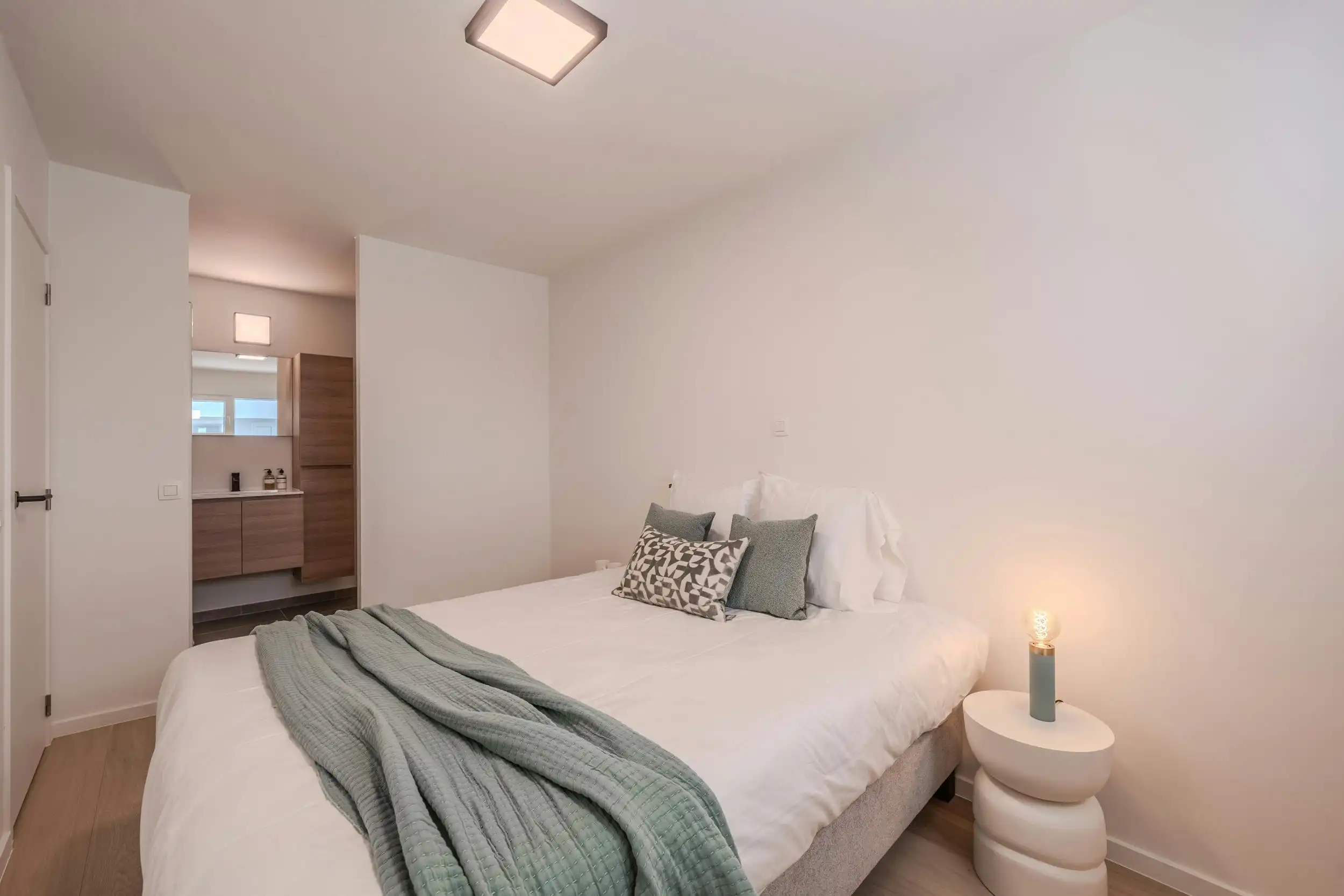 Prachtig appartement met frontaal zeezicht! foto 14