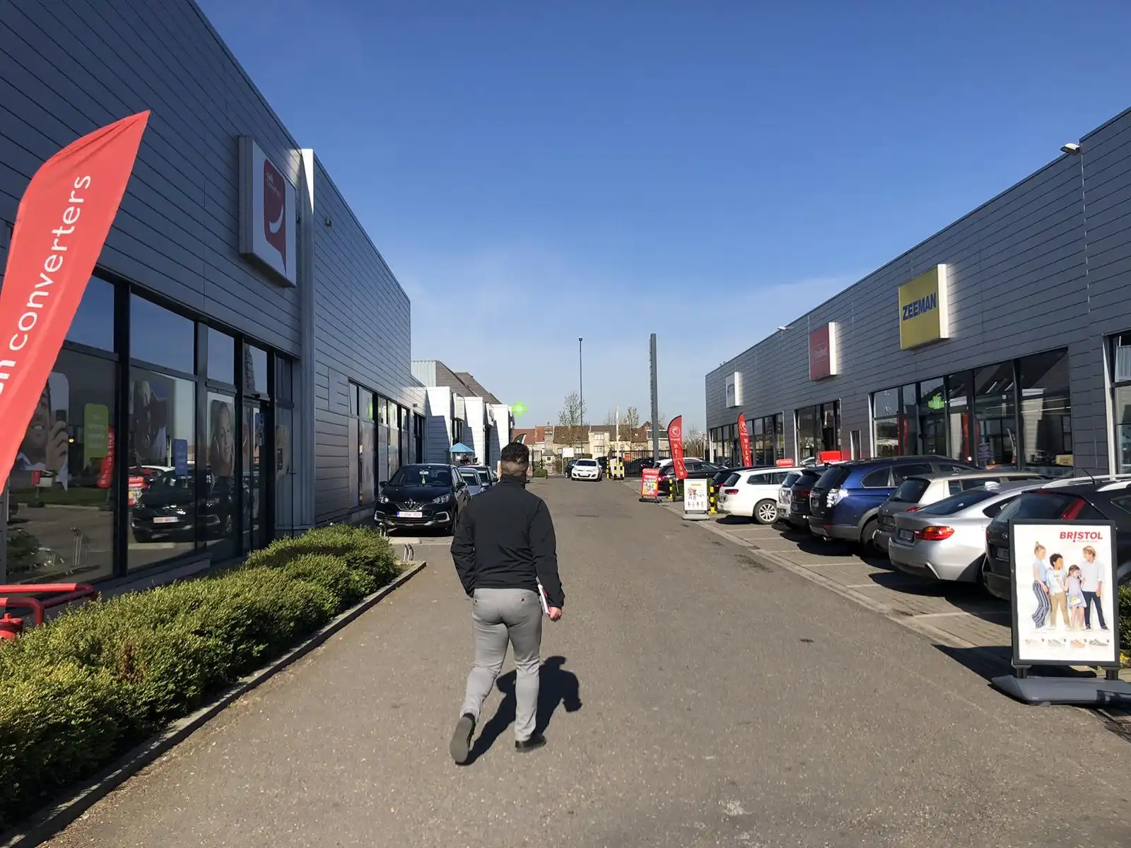 Handelspand (800 m²) te huur – Rooseveltcenter Vilvoorde foto 11