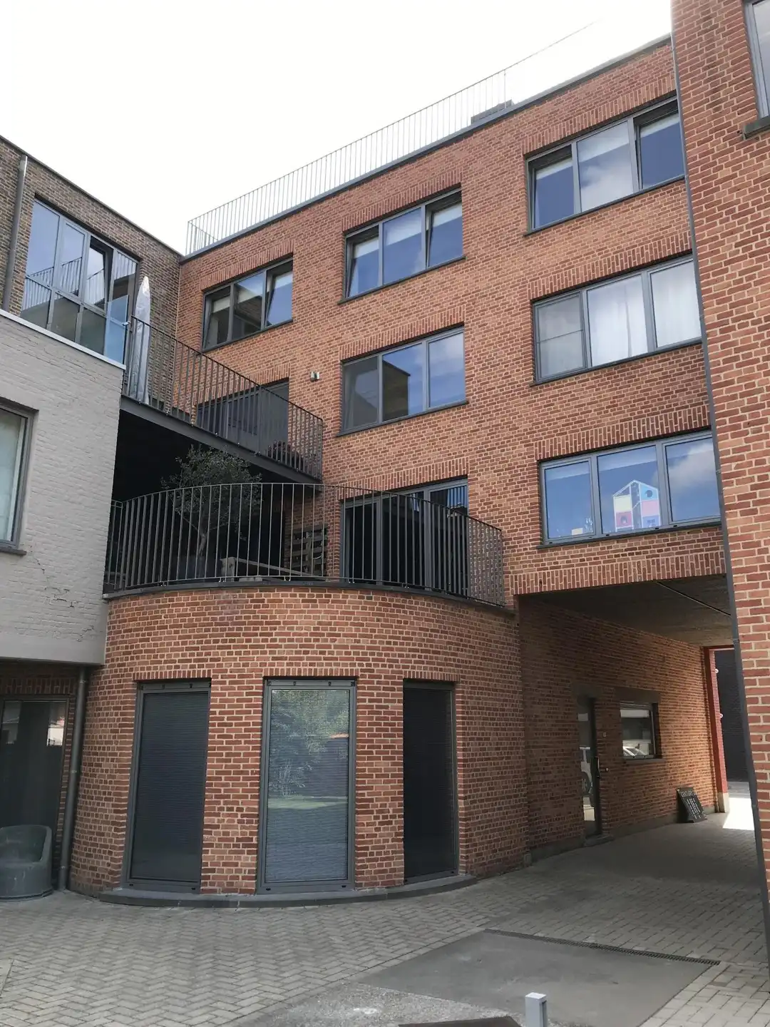 Ruim, gelijkvloers appartement met 2 slaapkamers in Wezemaal foto 11