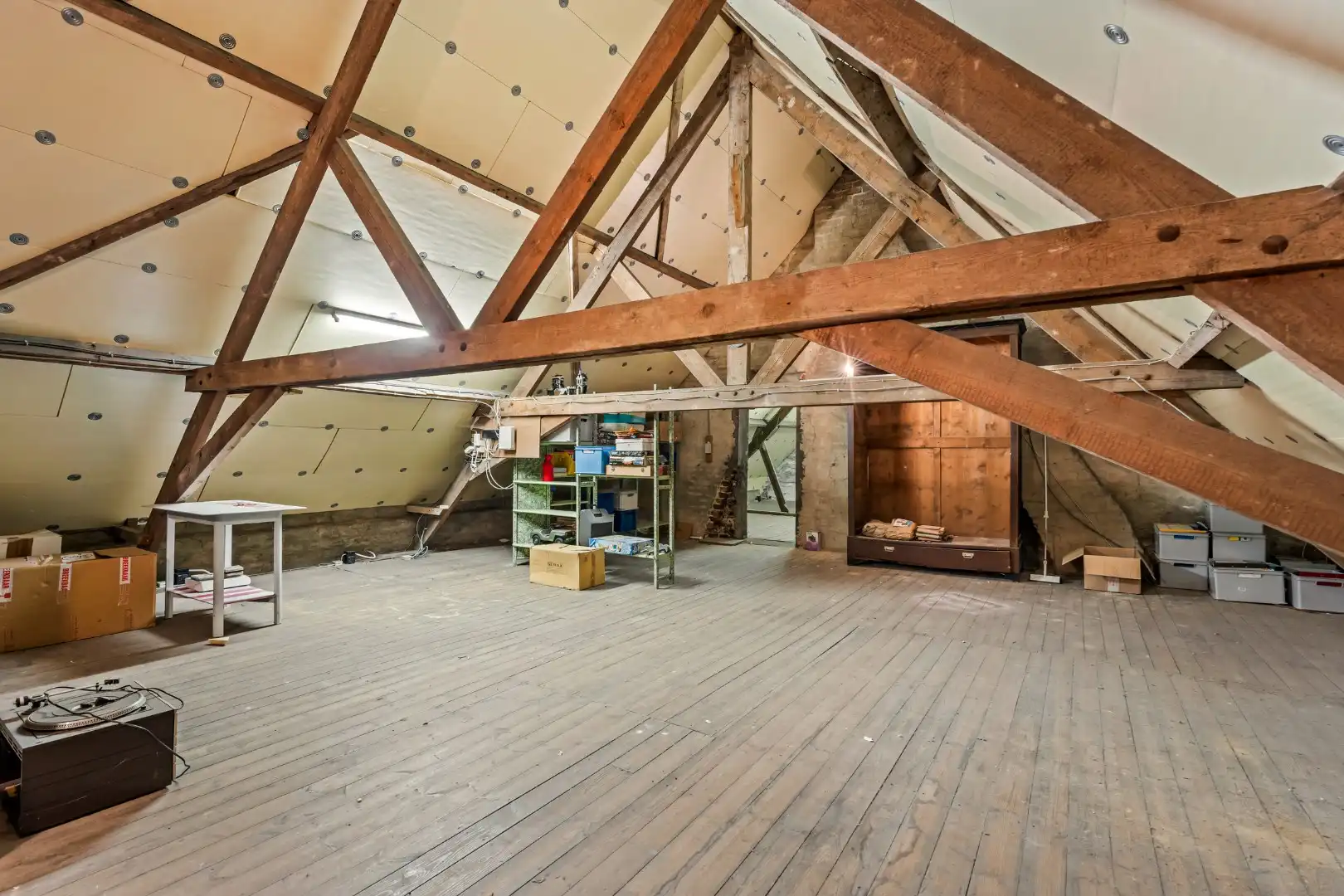 HANDELSRUIMTE + WOONST + VERHUURD APPARTEMENT foto 27