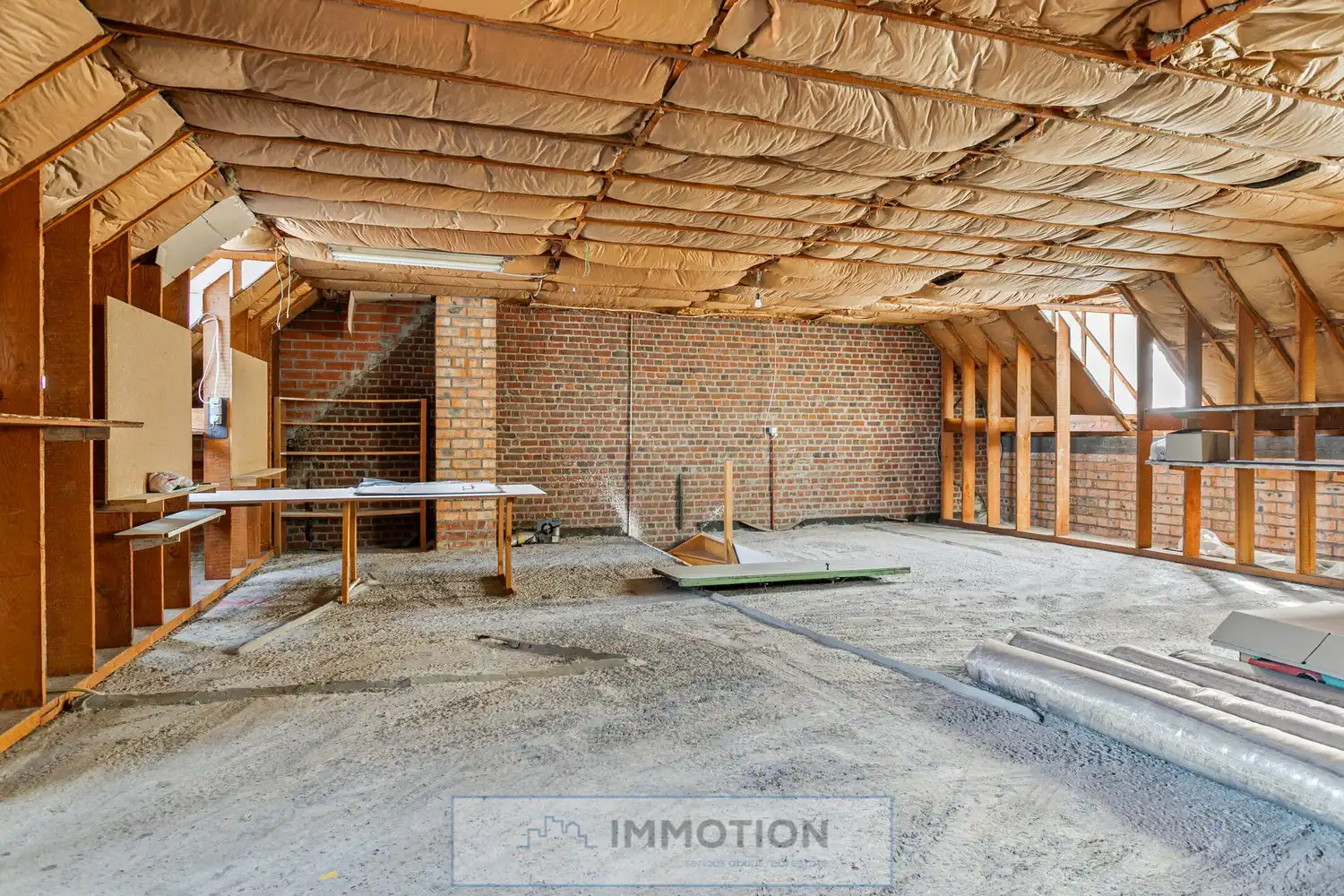 Unieke burgerwoning met bijgebouw en tuin foto 21